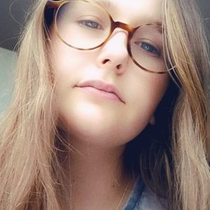 Meet your Posher, Eva